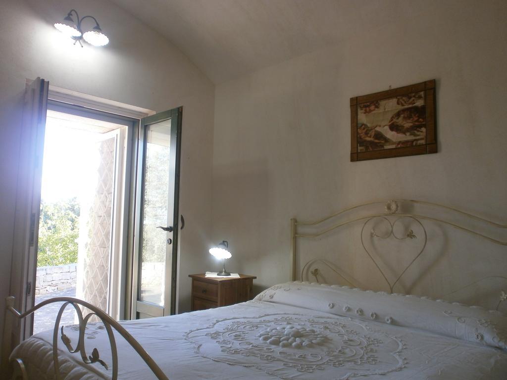 Trullo Villa Giuliana Con Giardino Posizione Panoramica Free Wifi Ostuni Quarto foto